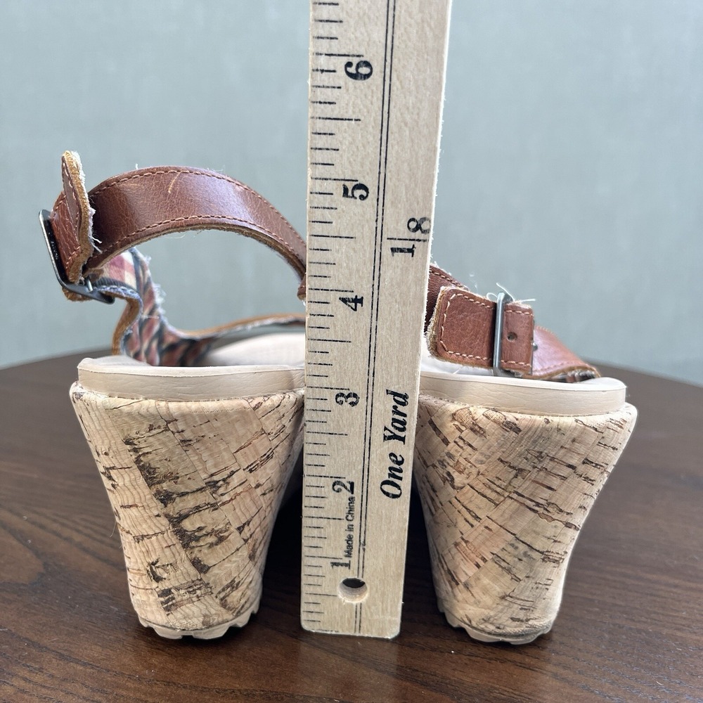 Crocs A Leigh Sandals Women's Size 8 Tan Brown Leather Cork Platform Wedge Shoes - Picture 12 of 16